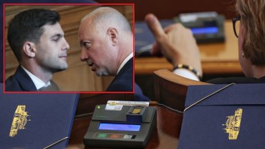 И при третото гласуване и след втория балотаж парламентът не