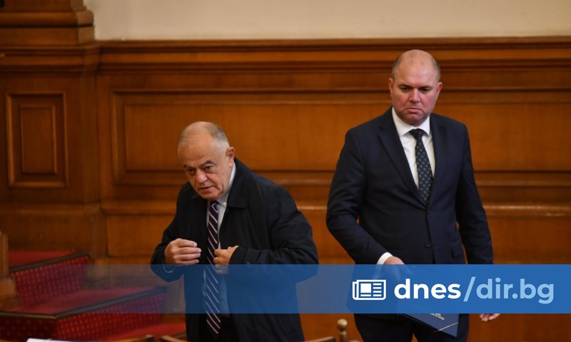 Съпредседателят на ДБ Атанас Атанасов призова ГЕРБ да оттеглят Росен