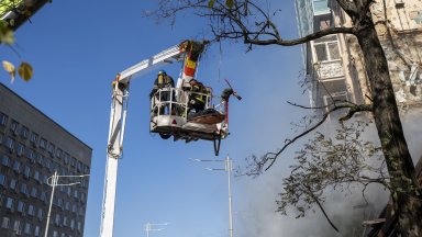 Украйна ограничава днес за пръв път потреблението на електричество в