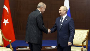 Ердоган: Путин може да дойде при зареждането на АЕЦ "Аккую". Кремъл: Не, няма да дойде