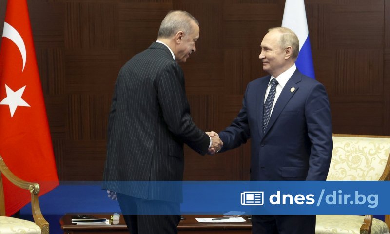 Ердоган говори пред журналисти преди да замине за Саудитска Арабия