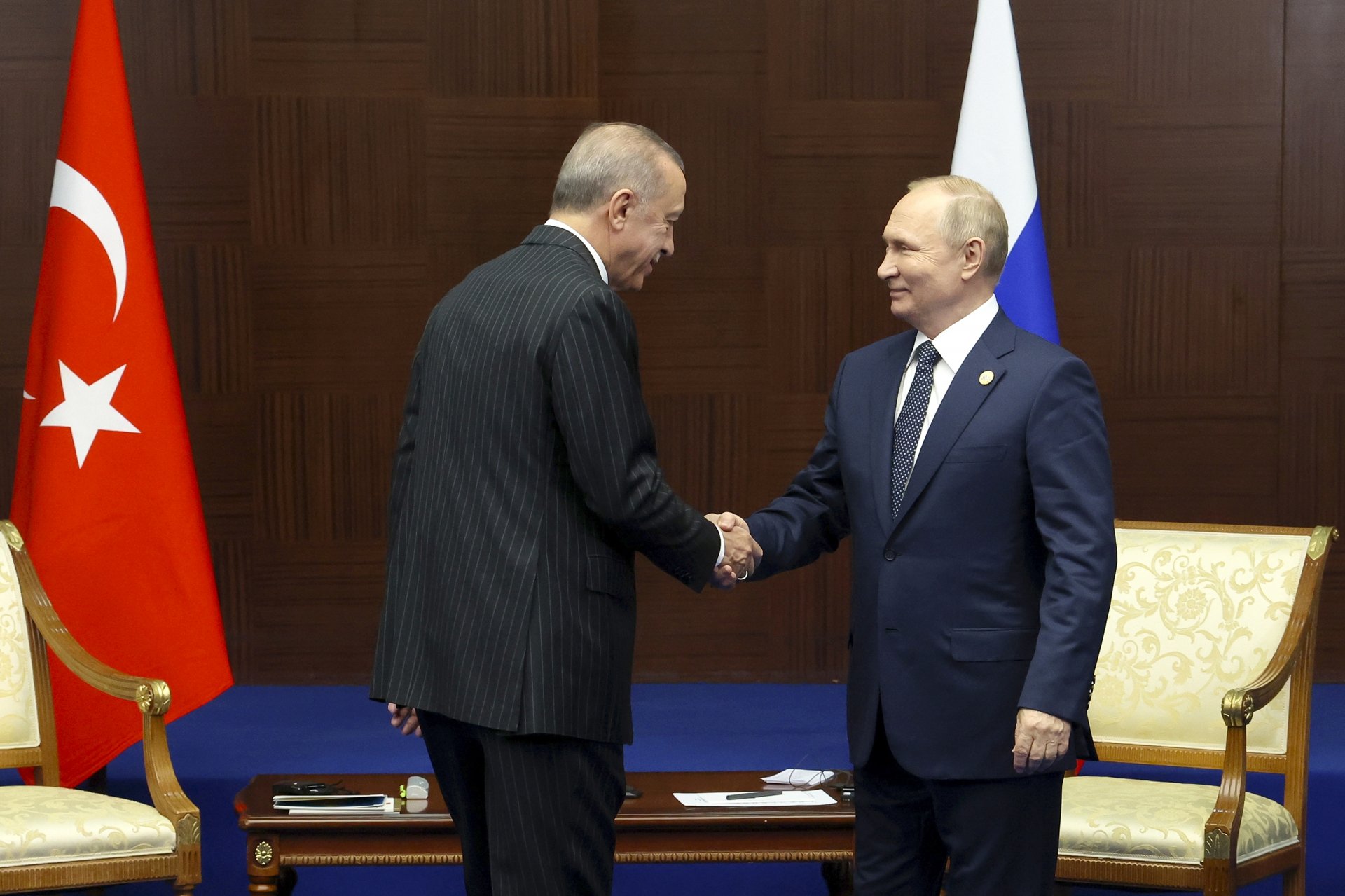 Реджеп Тайип Ердоган и Владимир Путин по време на срещата си в Астана, Казахстан