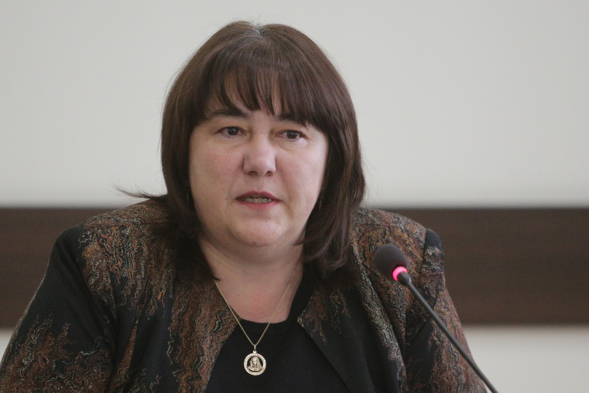 Служебният министър на финансите Росица Велкова