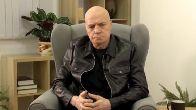 Лидерът на Има такъв народ Слави Трифонов с извънредна пресконференция