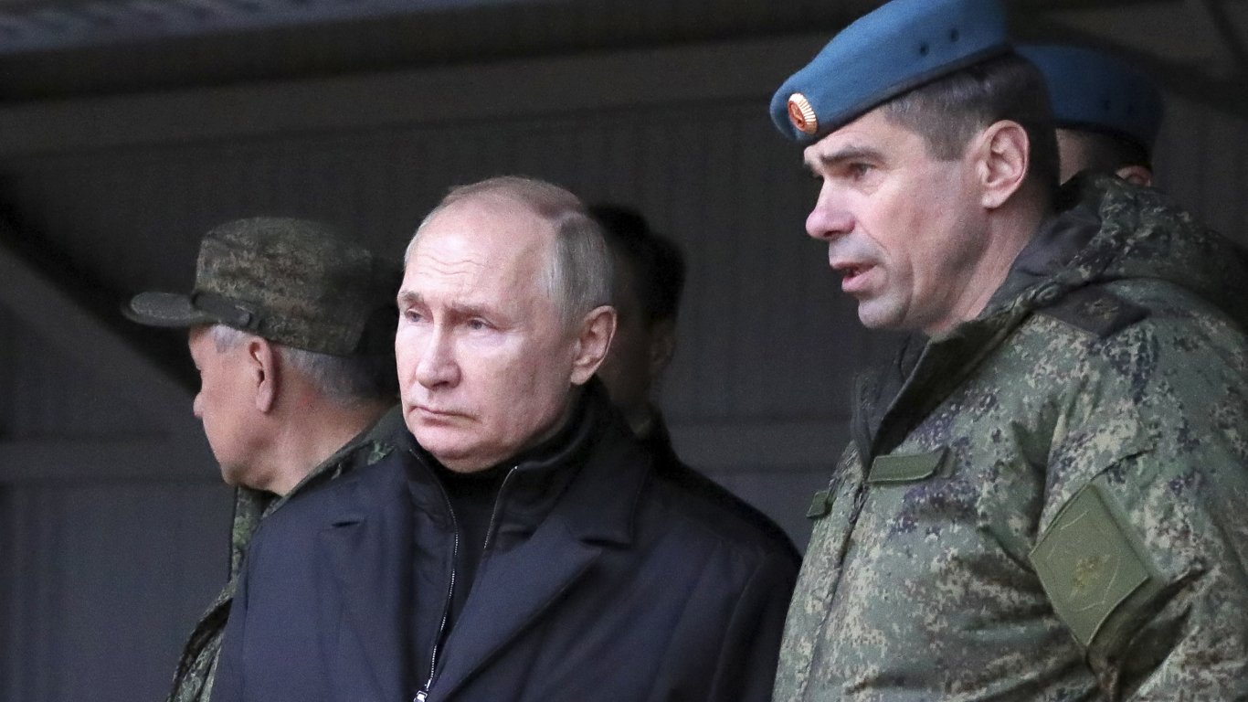 Путин: Смятаме, че западното разузнаване участва в терористичните действия на Украйна