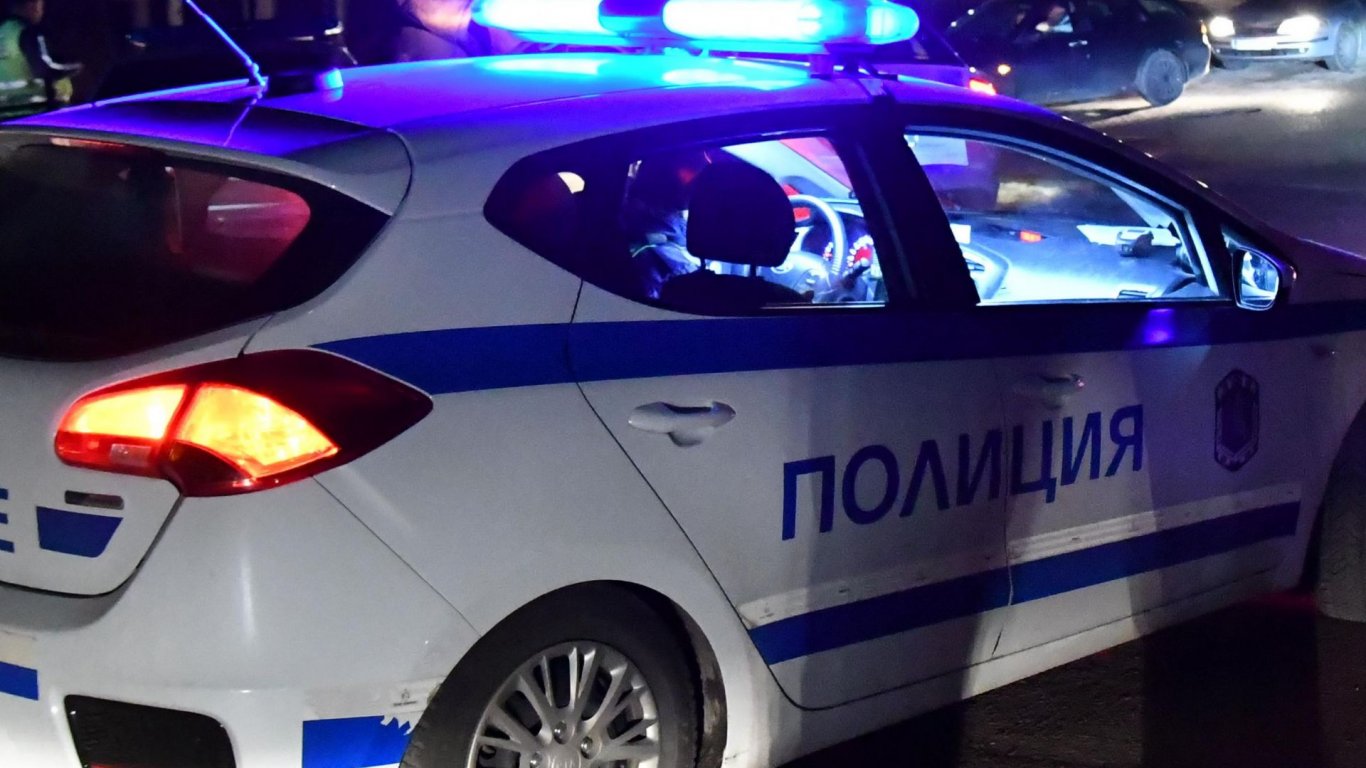 Полицейска кола удари 14-годишен в Кюстендил