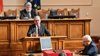 Заместник председателят на Народното събрание от ДПС Йордан Цонев заяви от