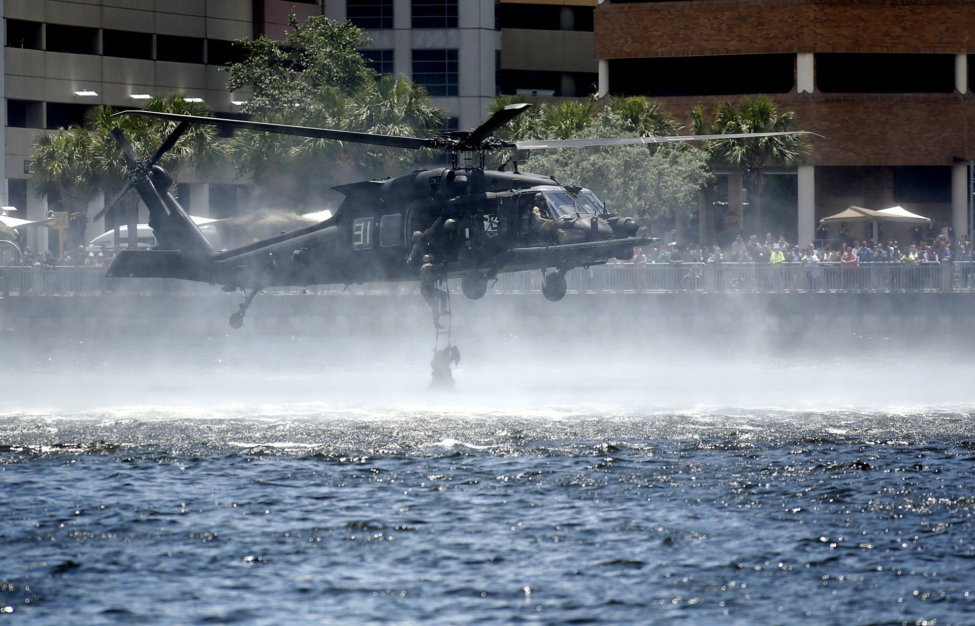 Sikorsky UH-60 Black Hawk 
