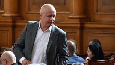 БСП обвини бившия премиер Кирил Петков че опитал да изтъргува