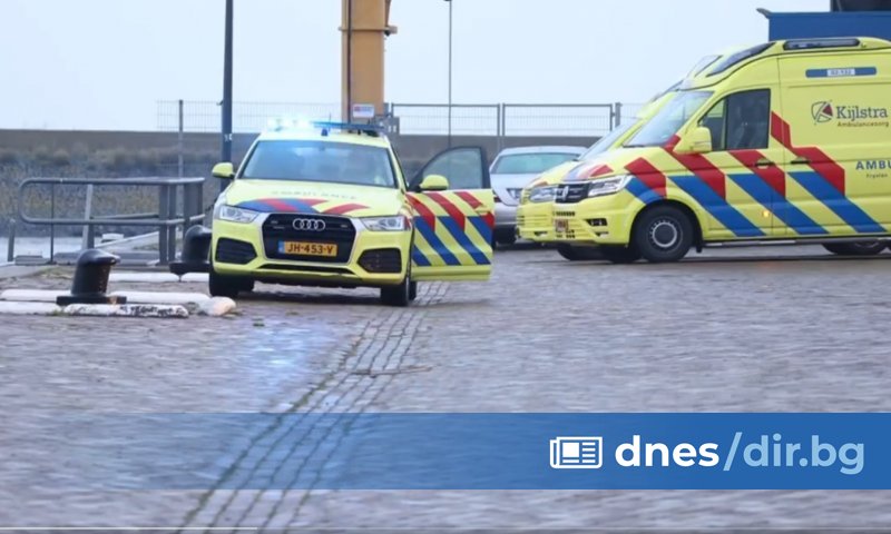 Двама души загинаха, а едно дете е в неизвестност, след