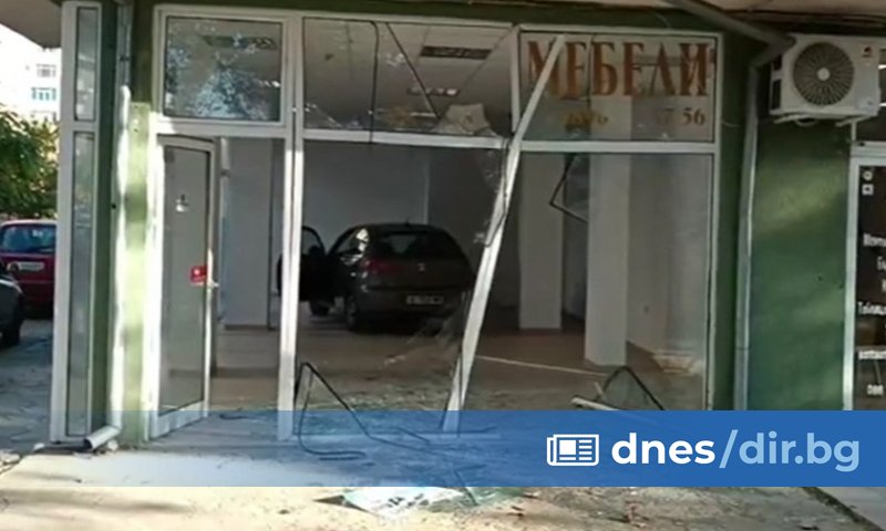 35-годишен пиян шофьор отнесе витрина на магазин в Благоевград, съобщиха от