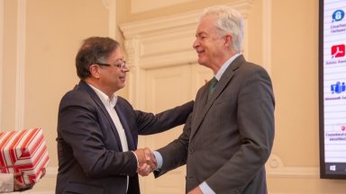 Президентът на Колумбия Густаво Петро се срещна вчера в Богота