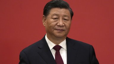 Си Цзинпин призова страните от Съвета за сътрудничество в Залива за търговия в юани