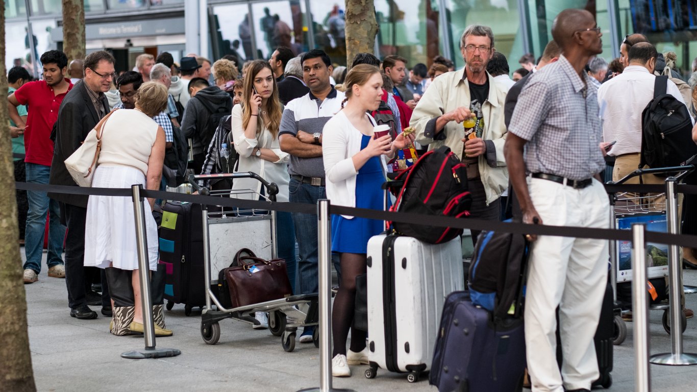 Очаква се нов хаос при пътуванията заради новата система за влизане в ЕС