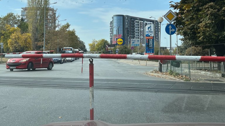 Ремонт затваря за два месеца важно кръстовище в Пловдив