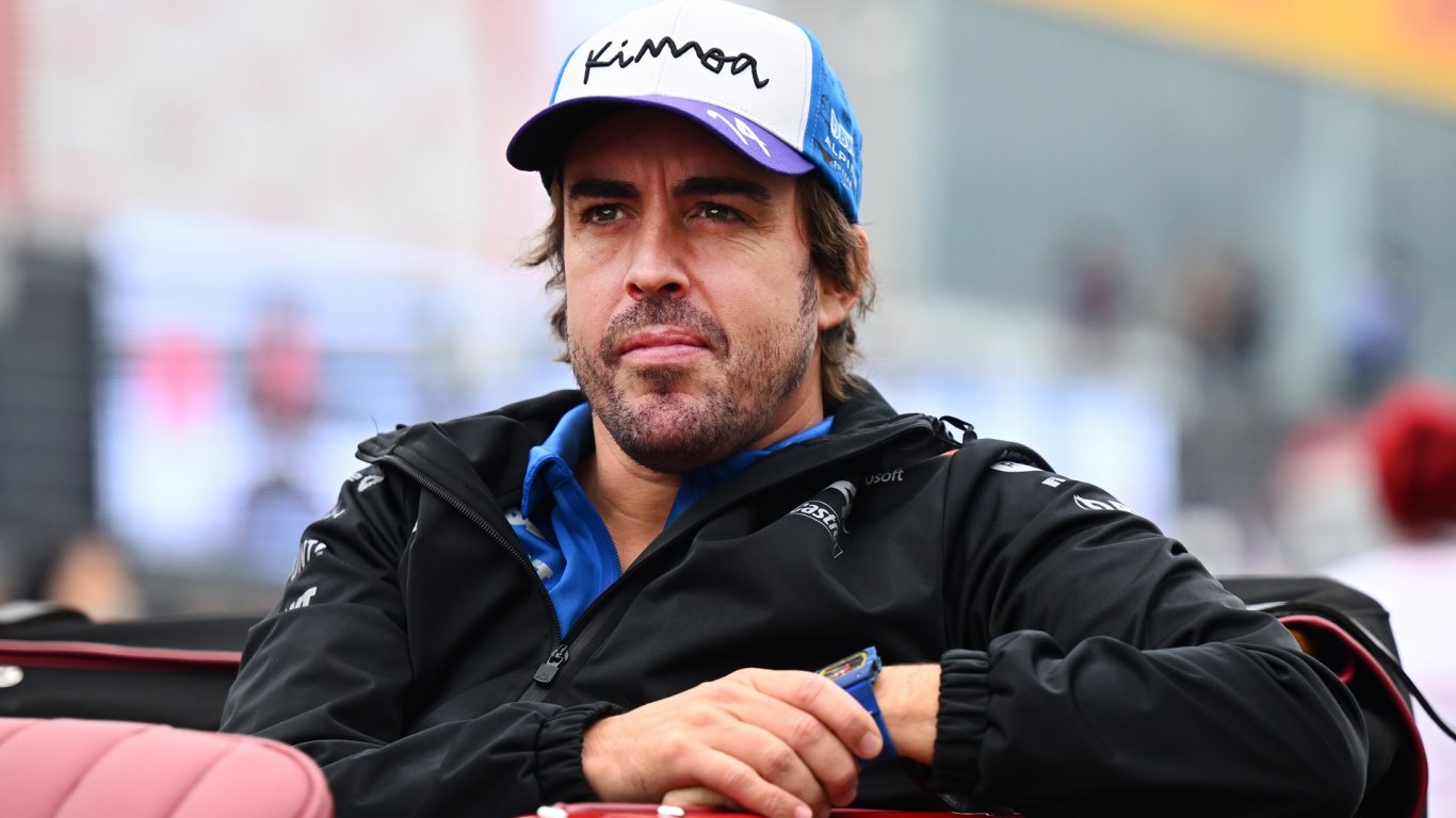Наказаният Алонсо повдигна въпроси за бъдещето на Формула 1 