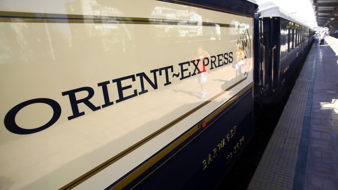 Легендарният Ориент Експрес се завръща през 2025 г.