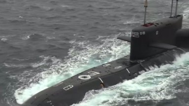 Президентът на Русия Владимир Путин наблюдава днес учение на стратегическите