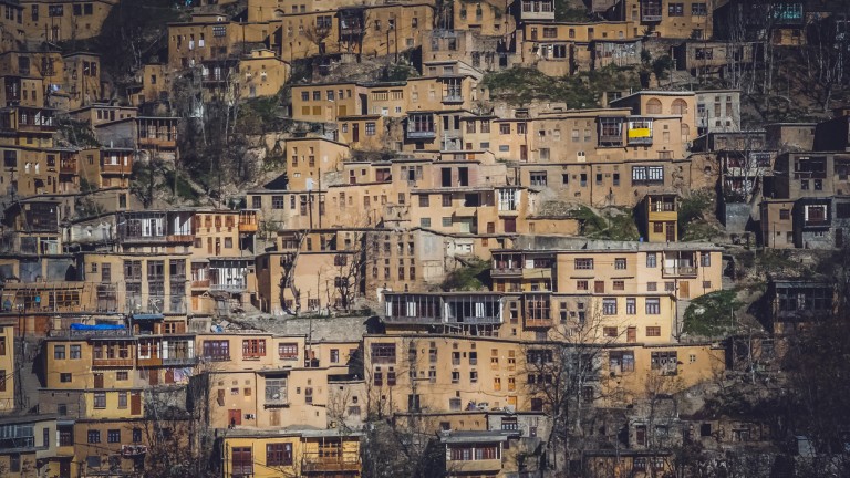 В тези села в Иран покривите функционират като улици