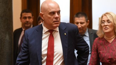 Главният прокурор предложи на служебния вицепремиер по обществен ред и