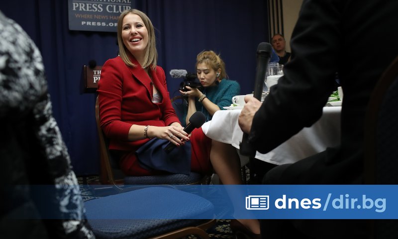 Руската водеща Ксения Собчак е пристигнала в Литва, влизайки в