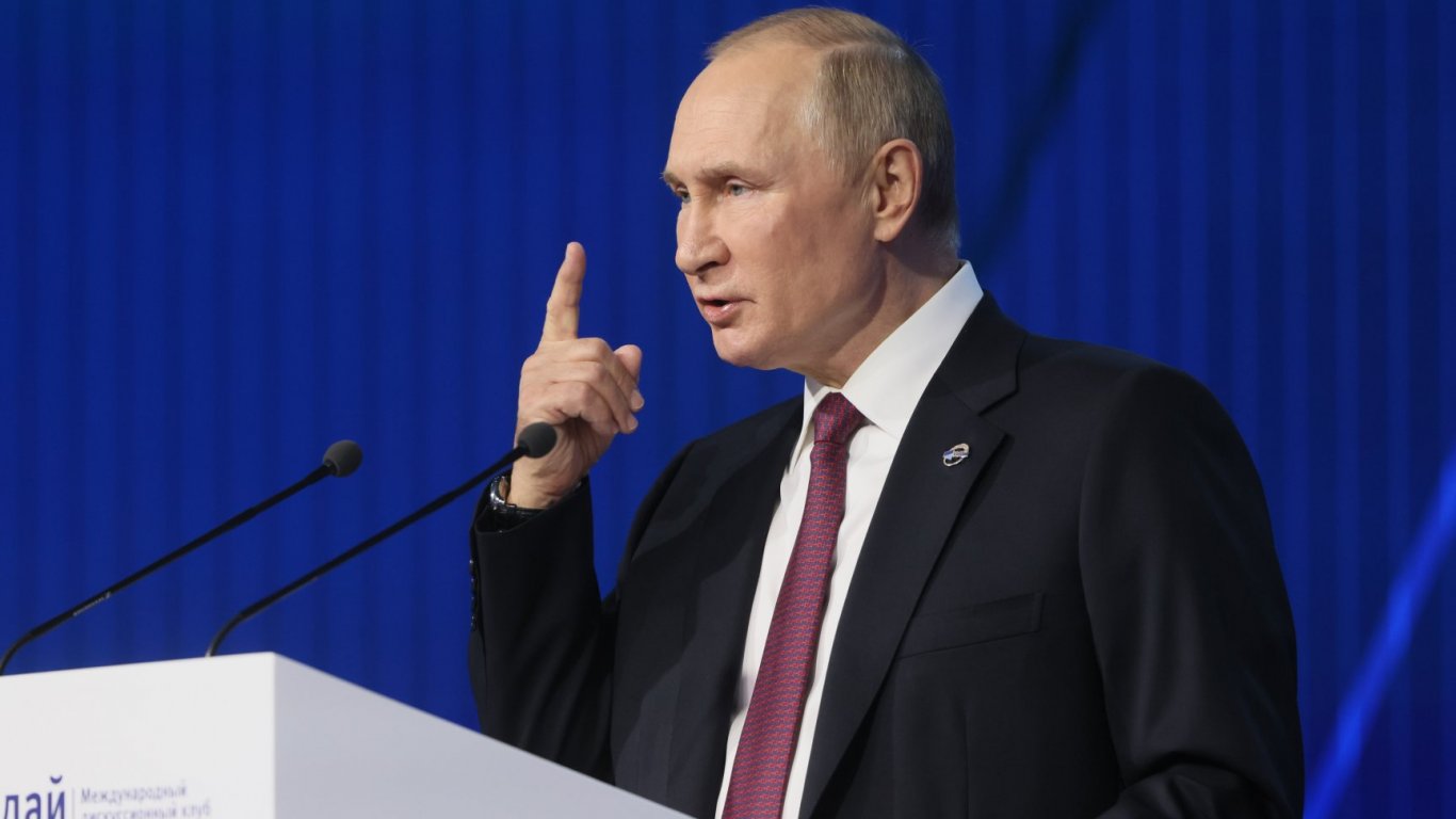 Владимир Путин: Безсмислено е да удряме Украйна с ядрени оръжия