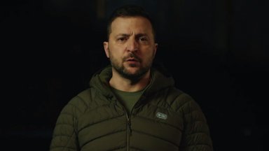 Украинският президент Володимир Зеленски заменя посланика на страната у нас