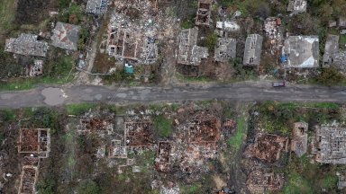 Бившият руски президент Дмитрий Медведев предрече победа за Русия в свещената