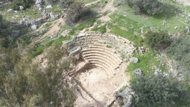 Сграда от театрален комплекс от ранната римска епоха бе открита на остров Крит