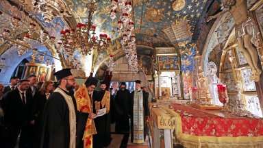 С молитва на Божи гроб започна 17 ата Световна среща на