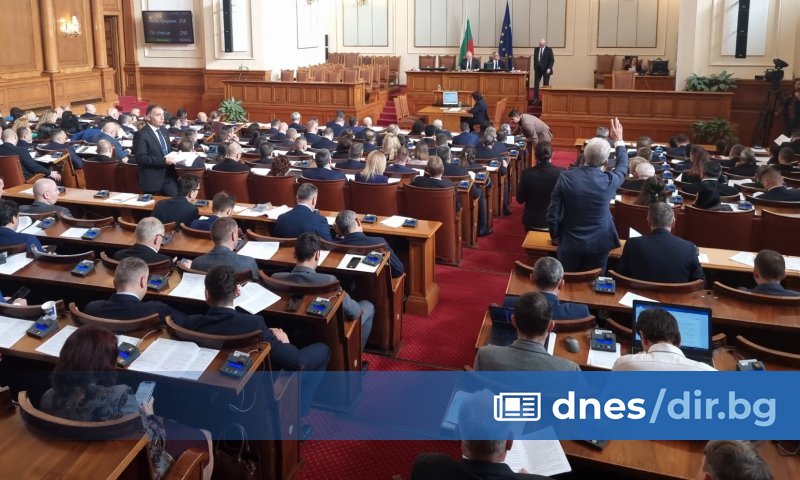 Изпращането на българско оръжие за Украйна и обвързването му с