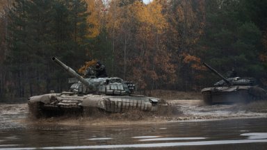 Руските власти свалиха знамето на Русия от сградата на областната