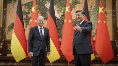В Пекин Шолц призова за равнопоставеност на европейските компании в Китай