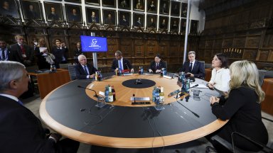 Външните министри на страните от Г 7 заявиха днес че ще