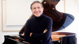 Людмил Ангелов ще реализира мечтата си за интеграл с клавирните концерти на Брамс в "Европейски музикален фестивал" 