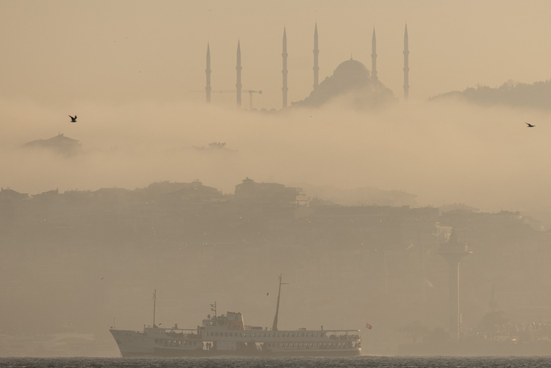 Мъгла в Истанбул 