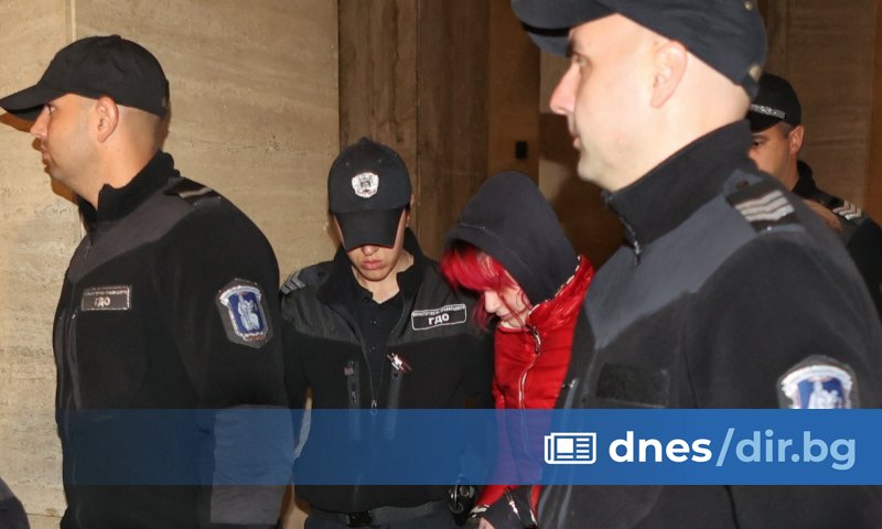 Столичният градски съд остави внучката на Виолета Донева - Ивет