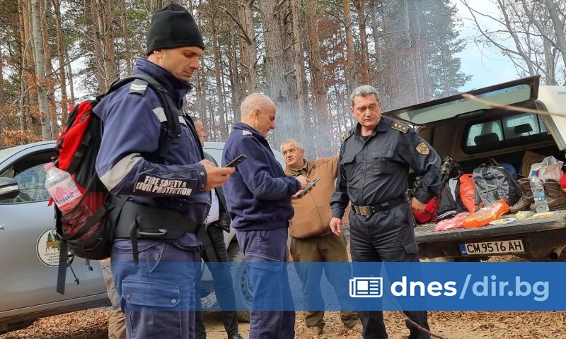 Пожарът на българо-гръцката граница се е разрастнал на фронт от