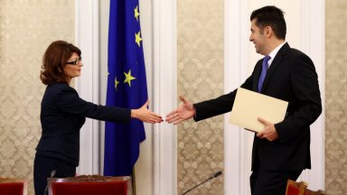 Представители на двете най големи парламентарни групи в НС ГЕРБ СДС