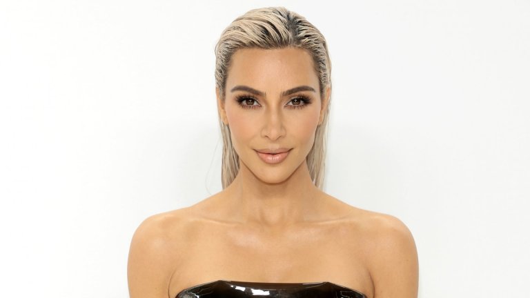 Ким Кардашиян със забавна, но ужасяваща роля в предстоящия сезон на "Зловеща семейна история"