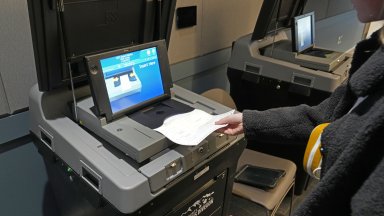 Демократическата партия в САЩ на президента Джо Байдън се доближава