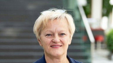 Фейсбук трябва да предостави данните на десет потребители които редовно