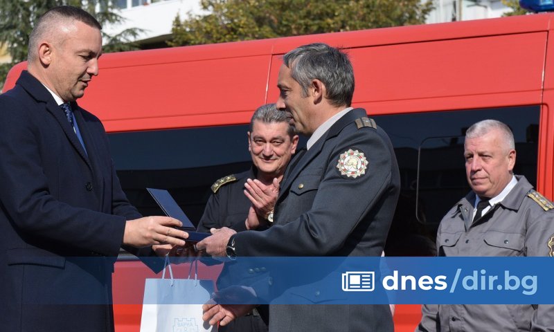 Кметът на Варна Иван Портних и главен комисар на МВР Николай