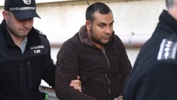 Адем Изетов, убил леля си в село Черноок, остава в ареста
