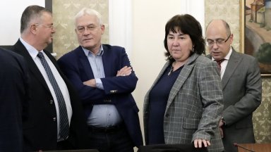 Бюджетната комисия в парламента одобри удължаването на държавния бюджет както