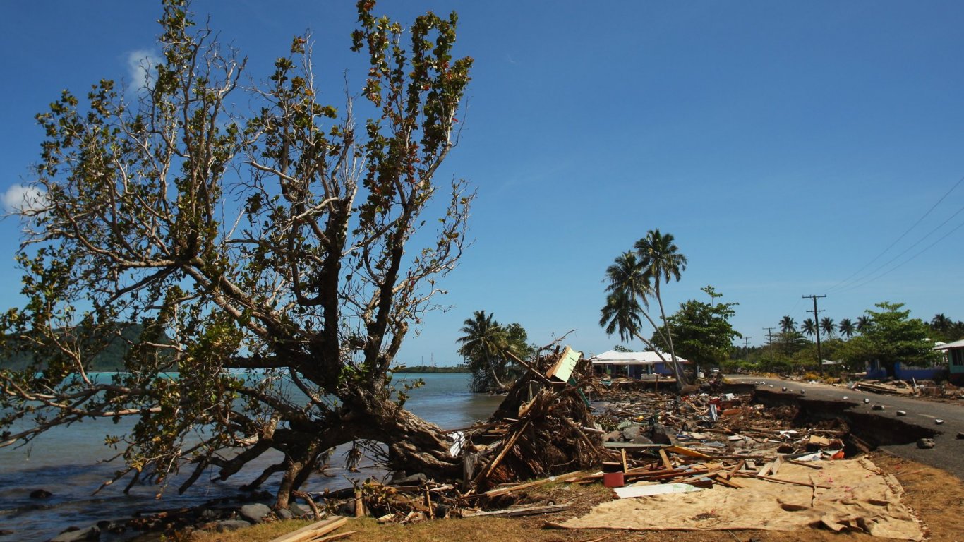 Трус от 7,1 по Рихтер удари Тонга, предупреждават за цунами (видео)
