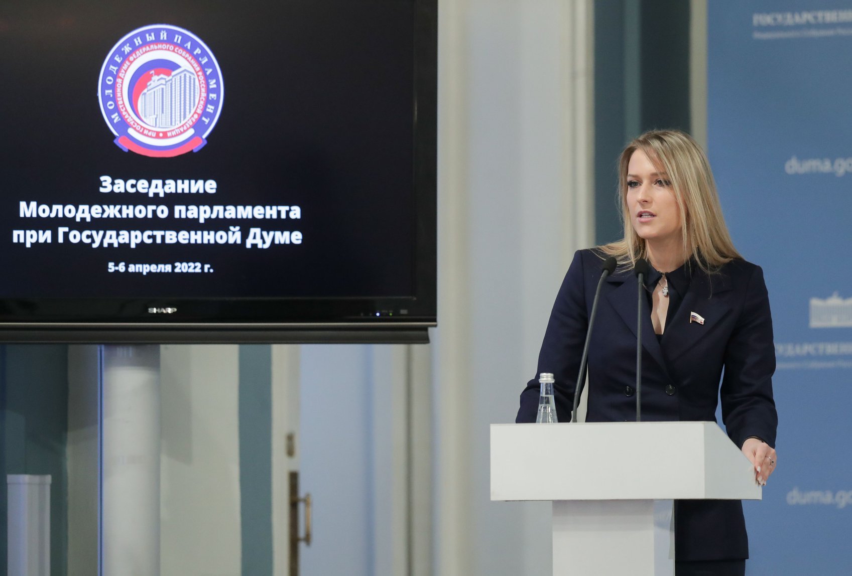 Яна Лантарова е с политически амбиции от 2010 г., когато е на 22 години
