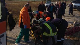 Протест в "Коматево": Инцидентът с пропадналия мъж в тръба е пореден в квартала