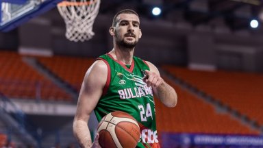 Баскетболна България пропиля 20 точки аванс, но победи аутсайдера Кипър