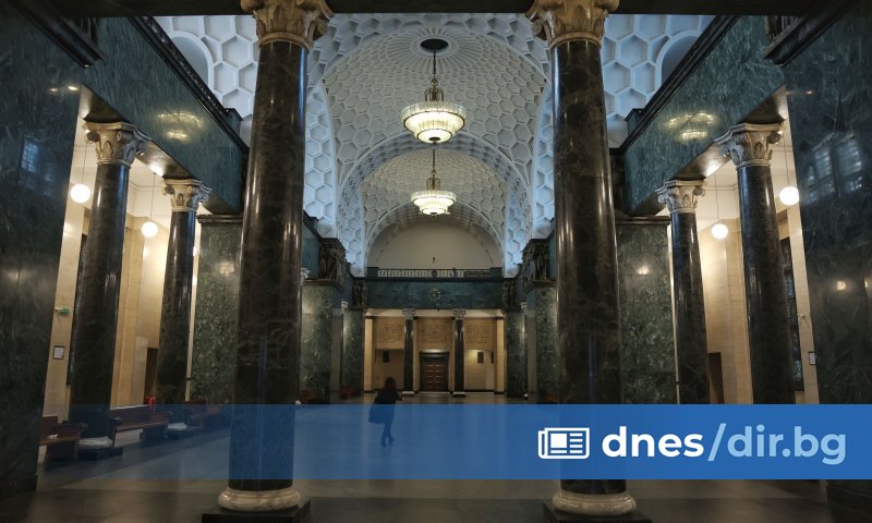 70% от основната заплата плюс парите за ранг ще бъдат